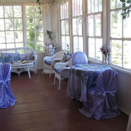 Wakamow Heights Bed And Breakfast Moose Jaw Extérieur photo