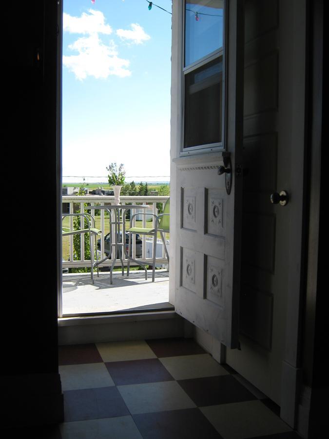 Wakamow Heights Bed And Breakfast Moose Jaw Extérieur photo
