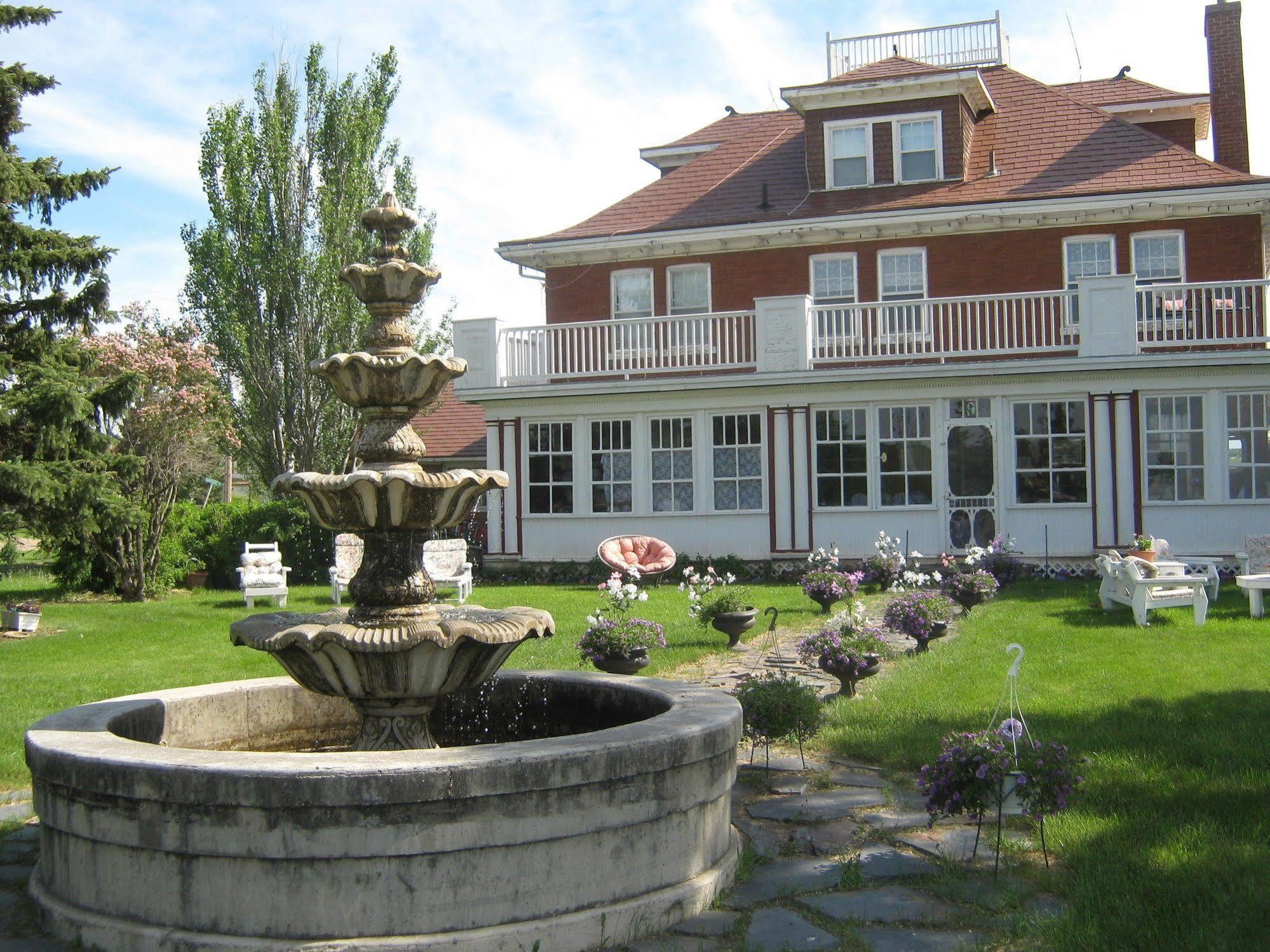 Wakamow Heights Bed And Breakfast Moose Jaw Extérieur photo